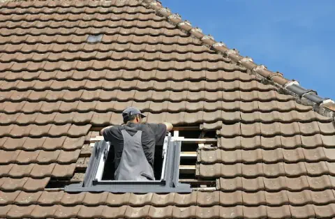 Pose de velux - Barbâtre
